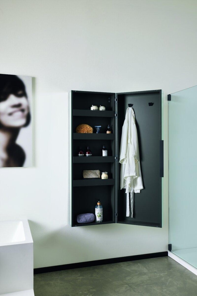 VIG WH HS Koffert. versp. 2 H.Regalb. re