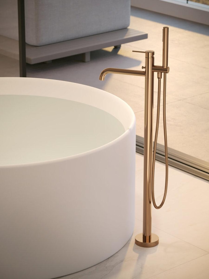 Badebatterie Standmont. Velis mit Stab-