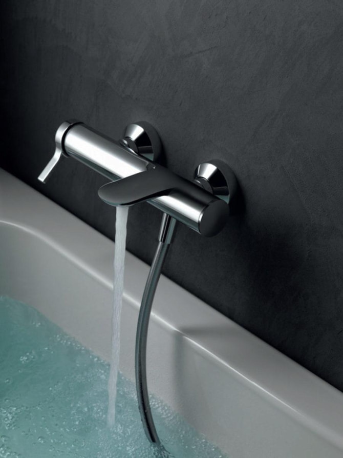 Einhand-AP-Badebatterie Melange