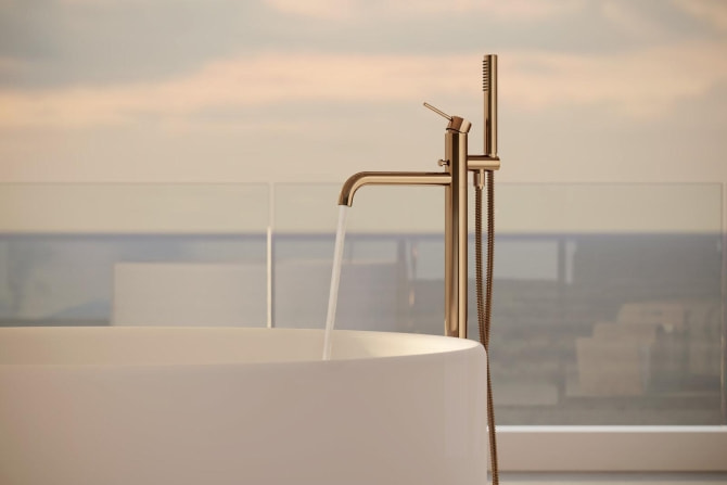 Badebatterie Standmont. Velis mit Stab-